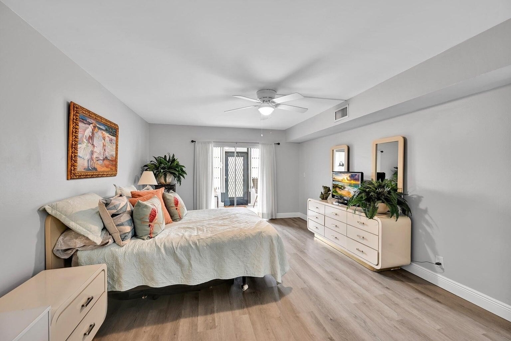 5759 Phoenix Palm Court - Photo 18