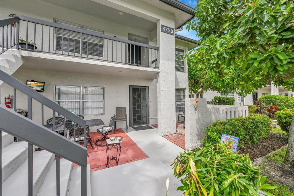 5759 Phoenix Palm Court - Photo 1