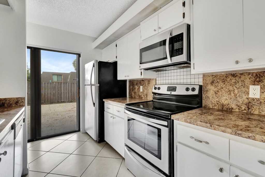 311 3rd Way - Photo 0