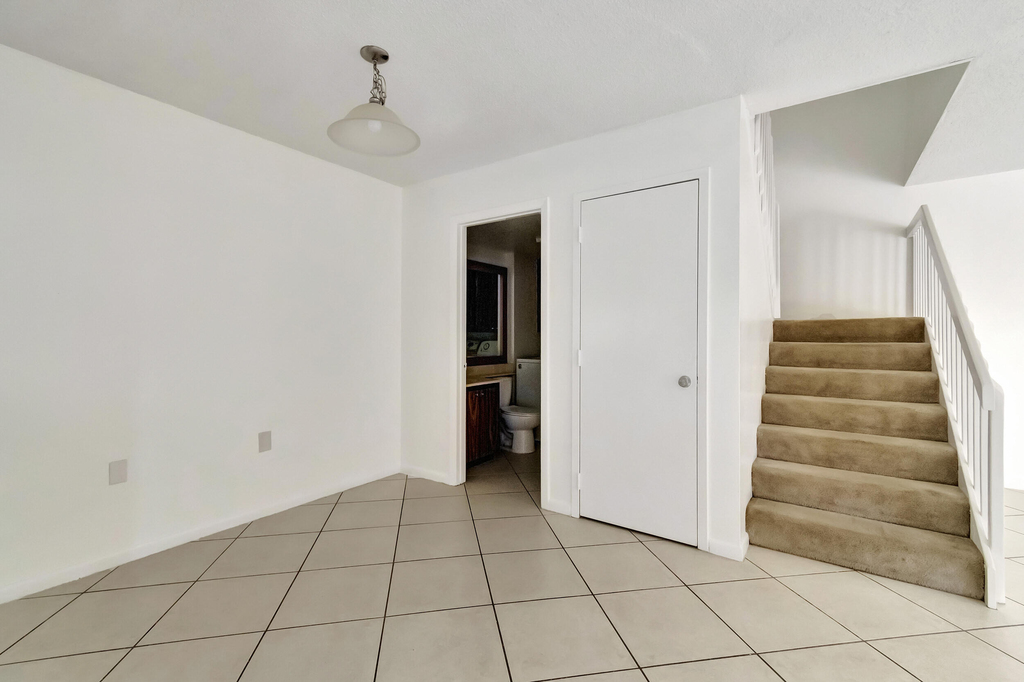 311 3rd Way - Photo 4