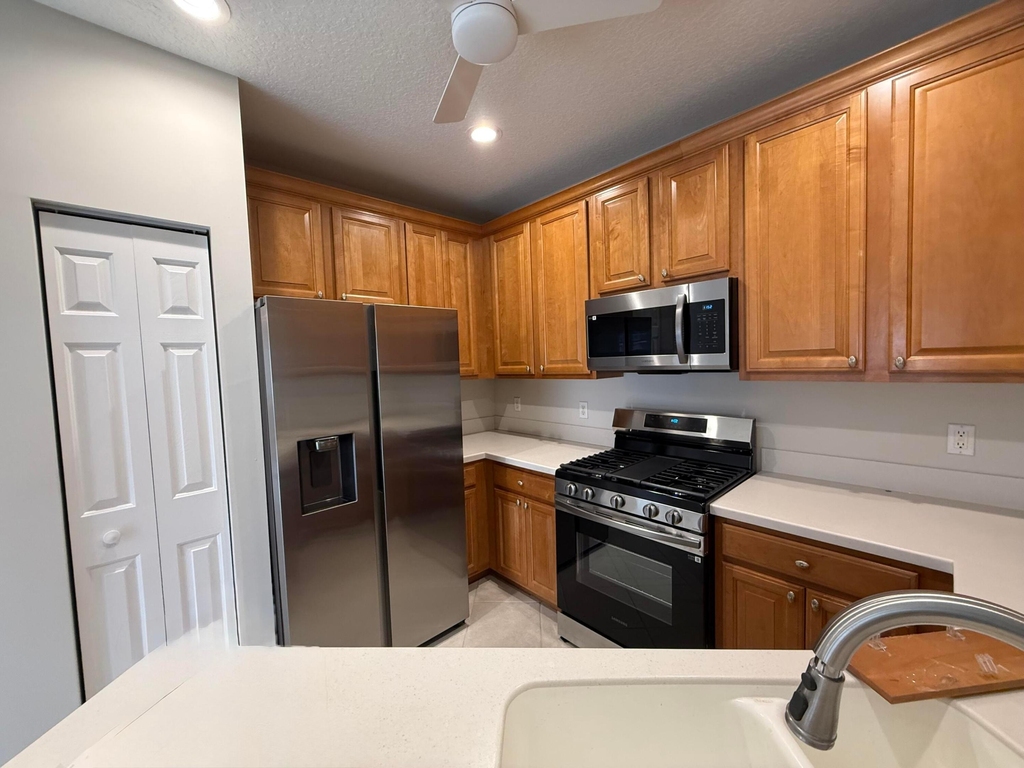 233 Evergrene Parkway - Photo 5