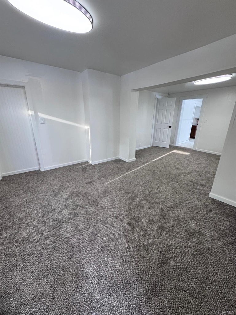 20 Sycamore Street - Photo 4