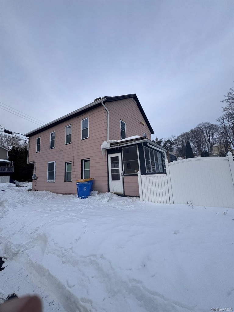 20 Sycamore Street - Photo 0