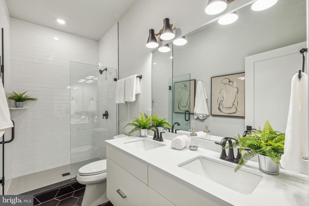 6910 Ridge Avenue - Photo 18
