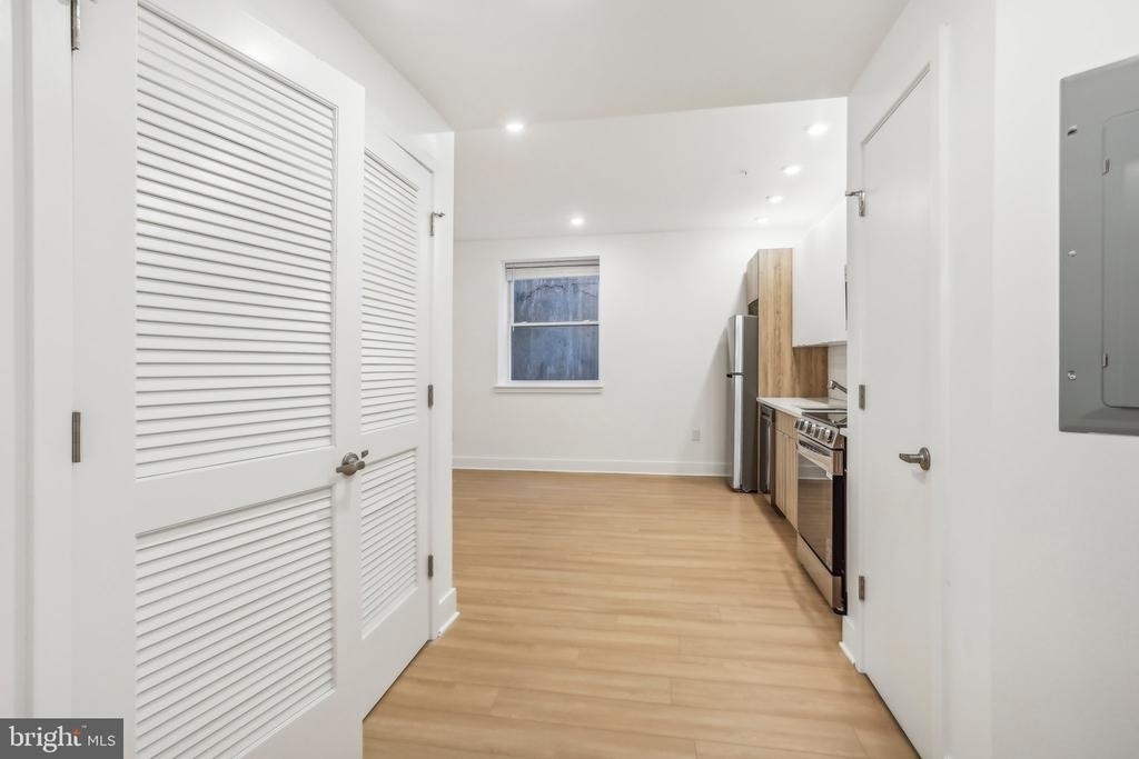 3952 Lancaster Avenue - Photo 9