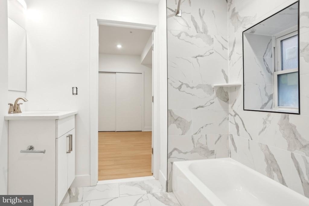 3952 Lancaster Avenue - Photo 6
