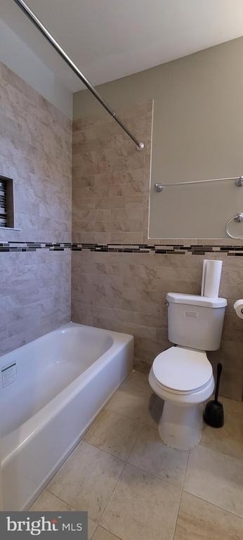 4233 Lancaster Avenue - Photo 2