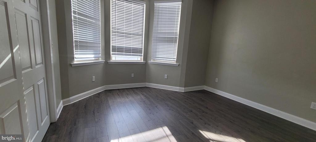 4233 Lancaster Avenue - Photo 3