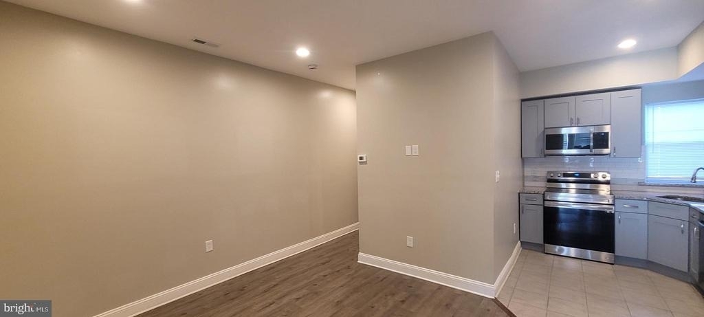 4233 Lancaster Avenue - Photo 5