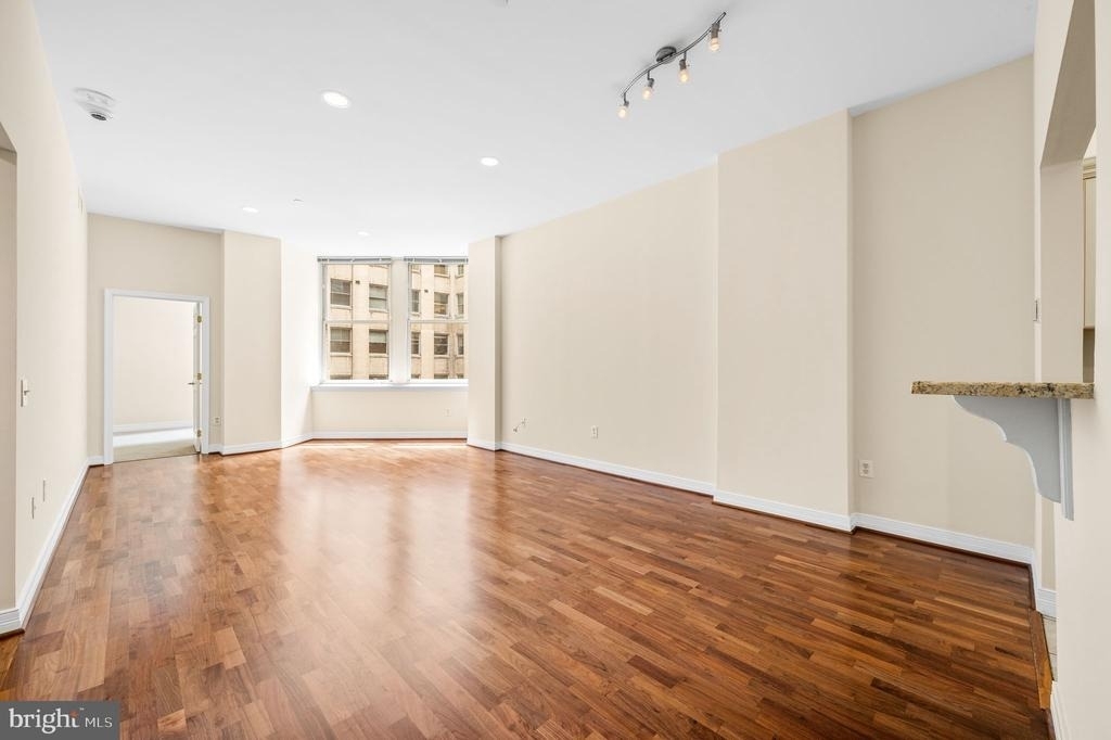 1600-18 Arch Street - Photo 8