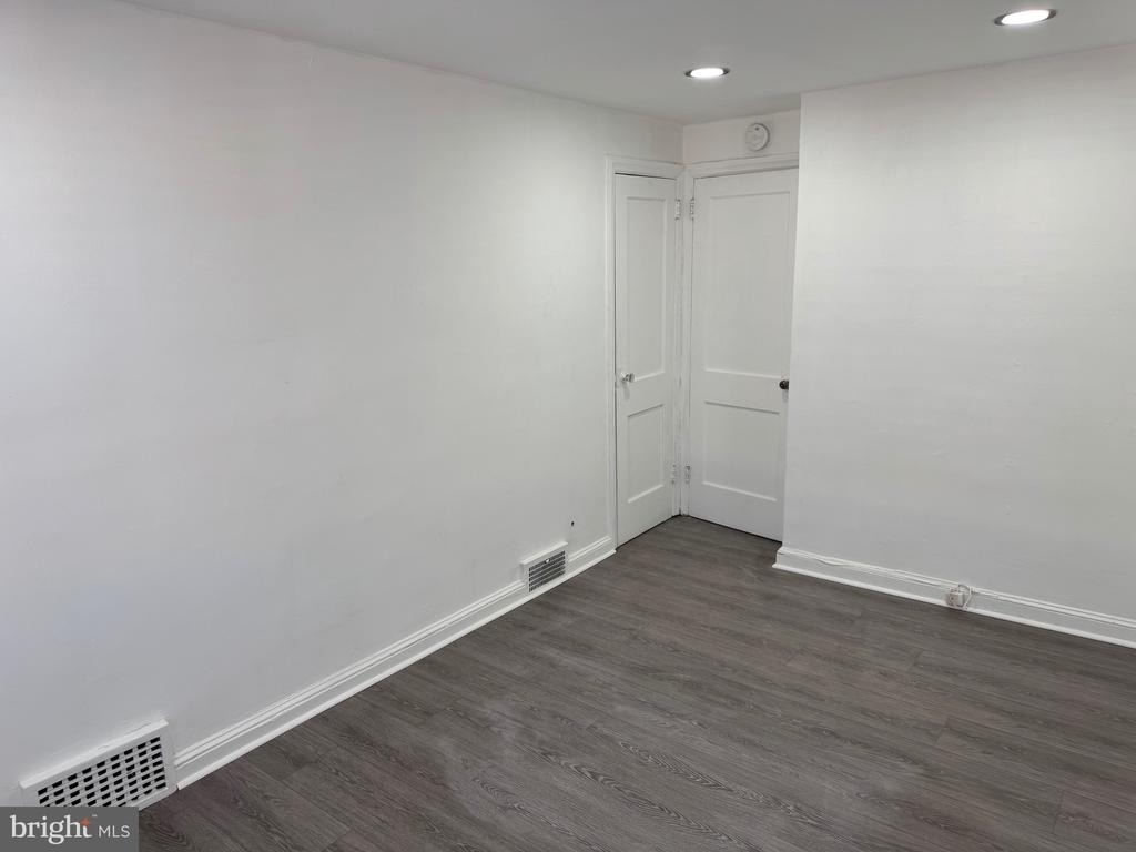 1203 Edgehill Road - Photo 9