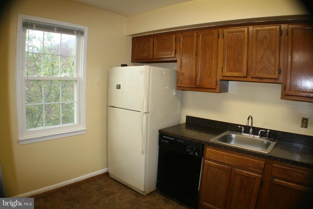 734 Quince Orchard Boulevard - Photo 13