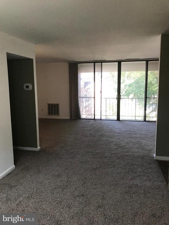 734 Quince Orchard Boulevard - Photo 3