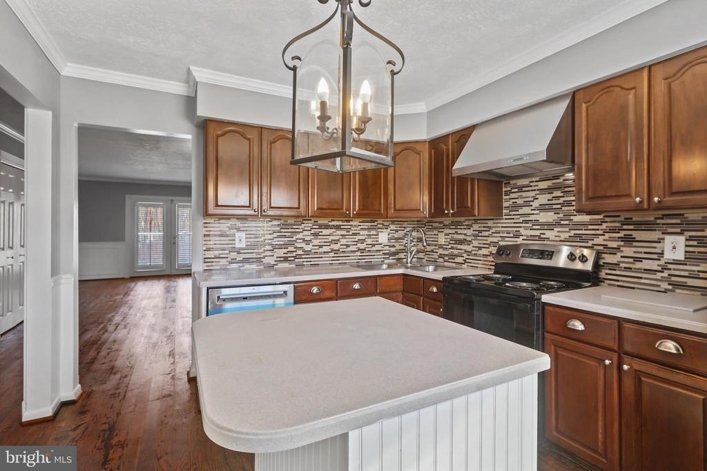 2828 Beckon Drive - Photo 5