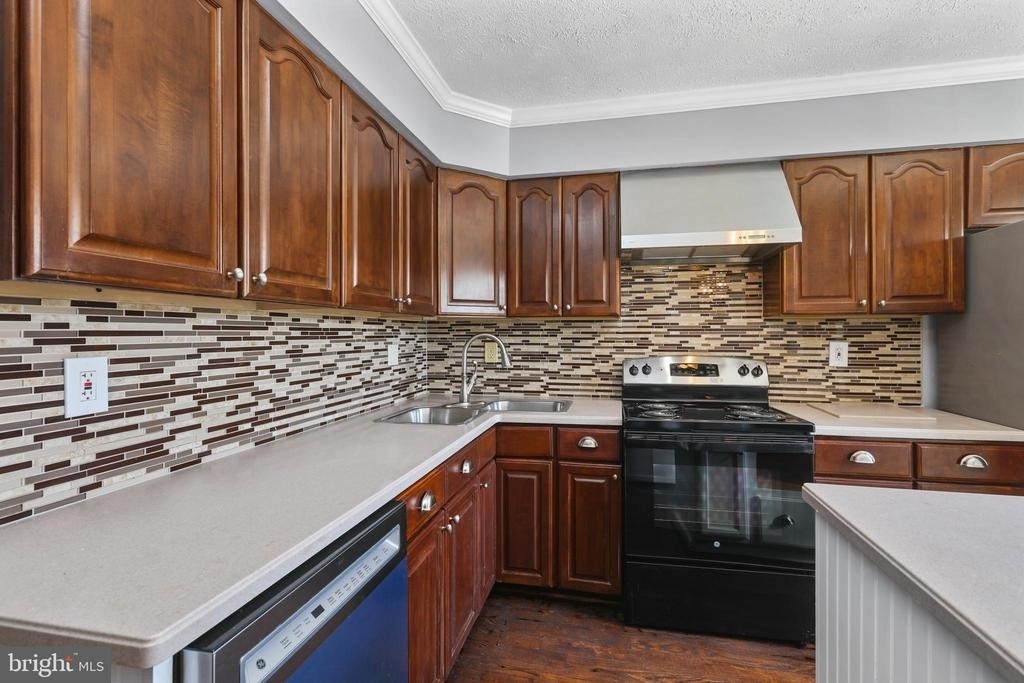 2828 Beckon Drive - Photo 6
