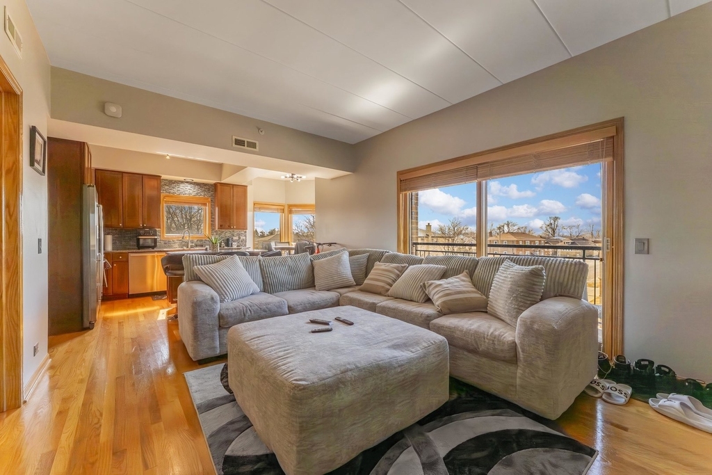 2805 N 75th Court - Photo 2