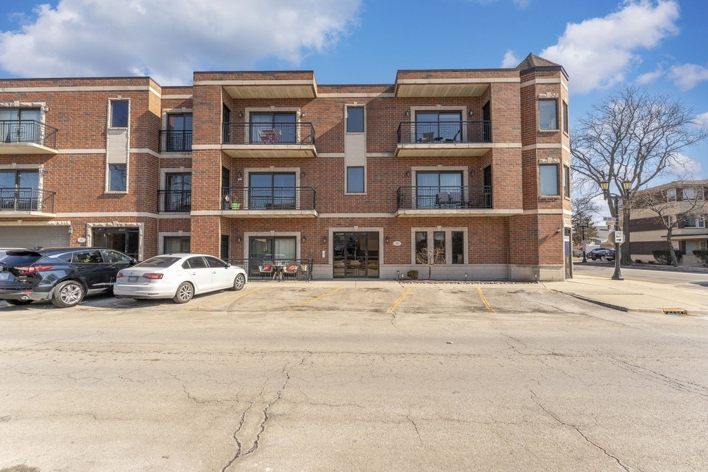 2805 N 75th Court - Photo 1
