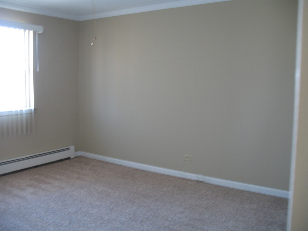 709 W 65th Street - Photo 9