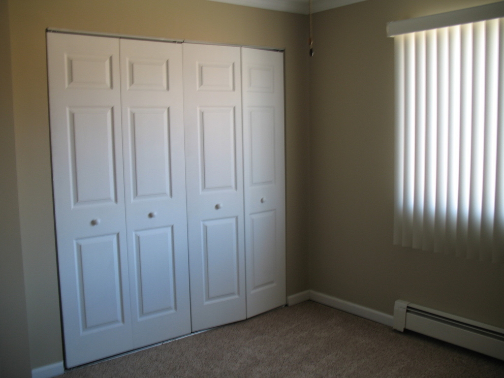 709 W 65th Street - Photo 12