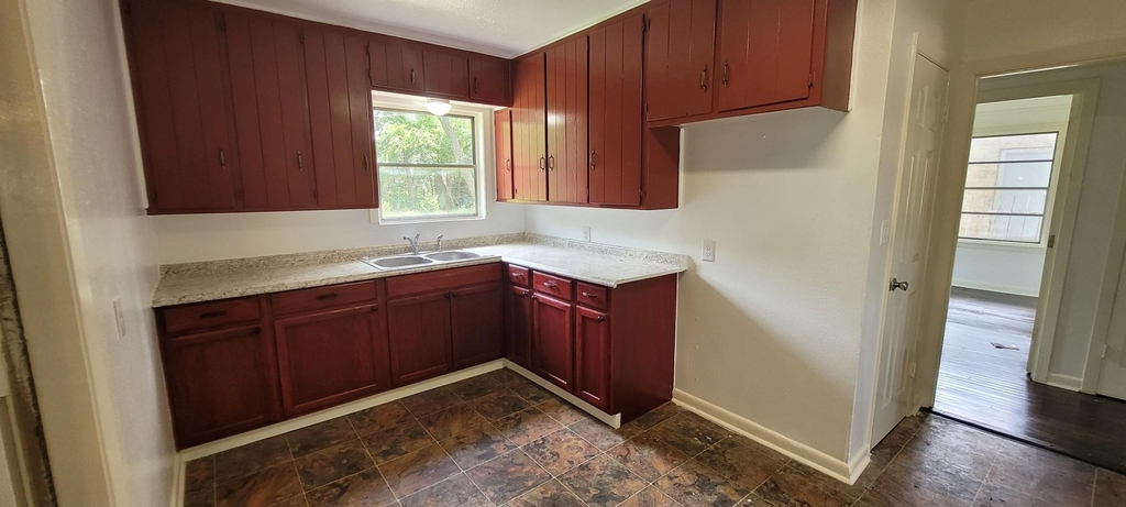 5811 Westdale Street - Photo 4