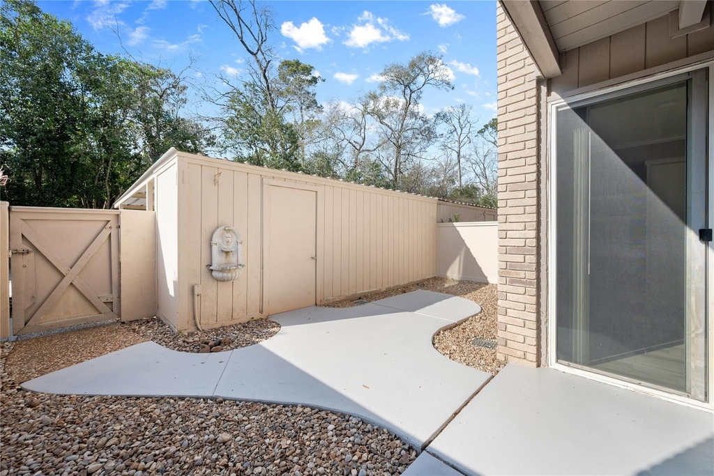 2113 Lake Village Drive - Photo 20