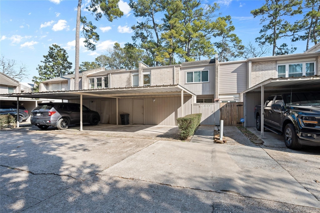 2113 Lake Village Drive - Photo 22