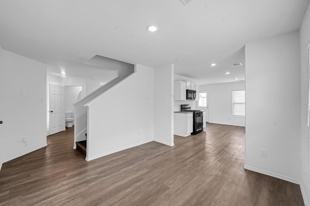 1714 Campos Court - Photo 6
