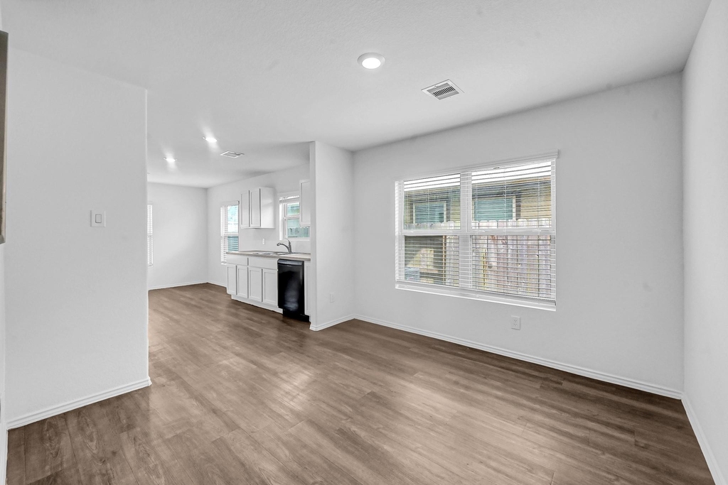 1714 Campos Court - Photo 5