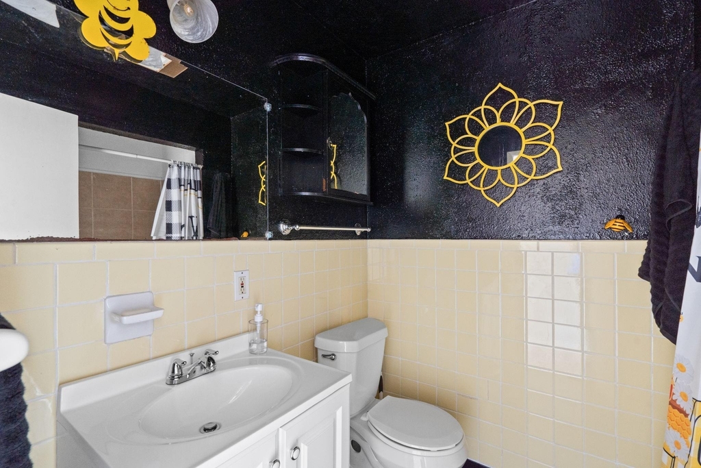810 93rd Street - Photo 7