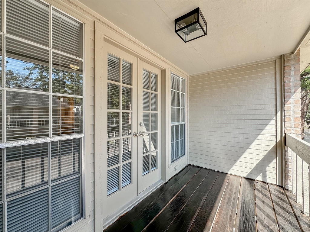 5515 Strack Road - Photo 35