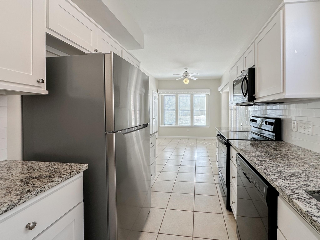 5515 Strack Road - Photo 16
