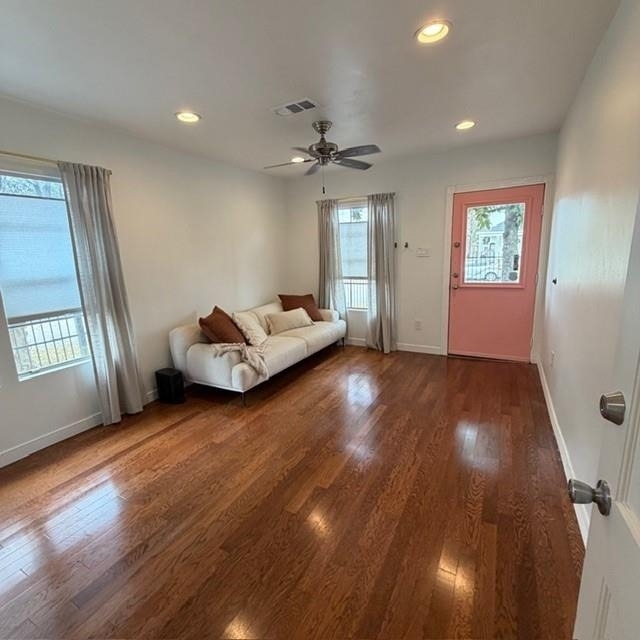 520 W 14th Street - Photo 3