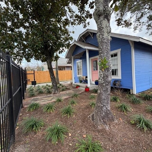 520 W 14th Street - Photo 17