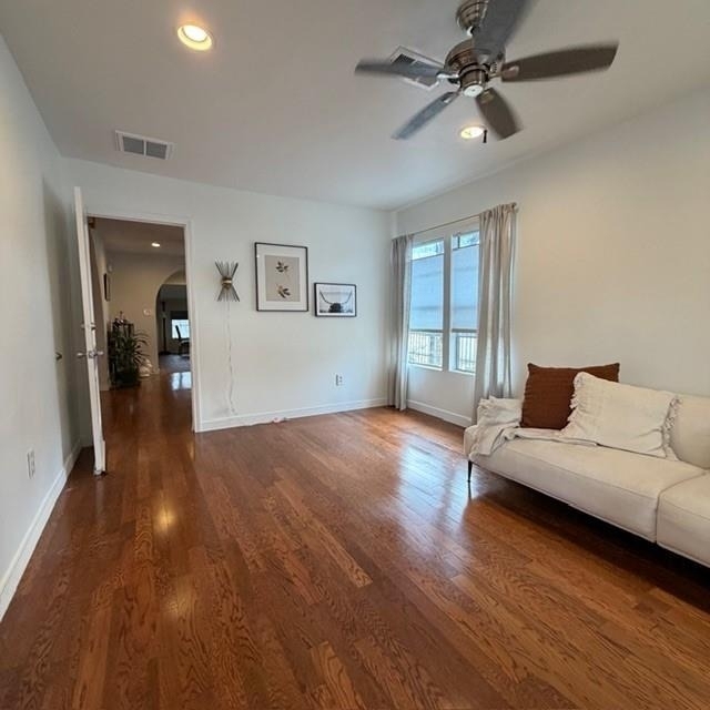 520 W 14th Street - Photo 4