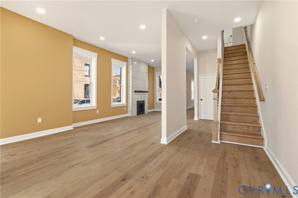 316 W Clay St - Photo 5