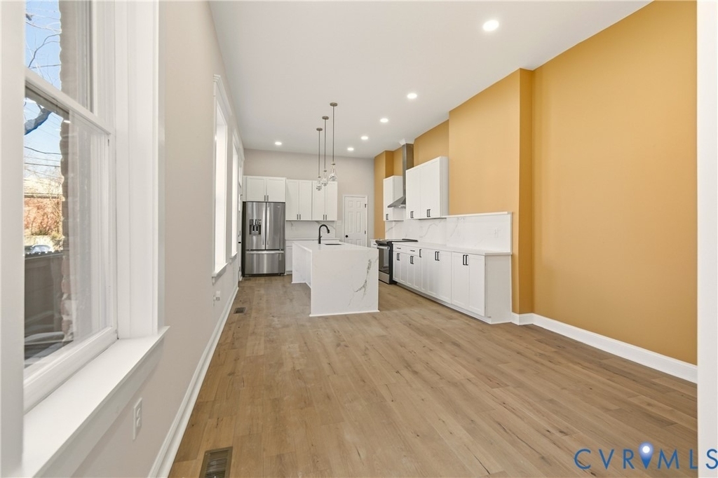 316 W Clay St - Photo 19
