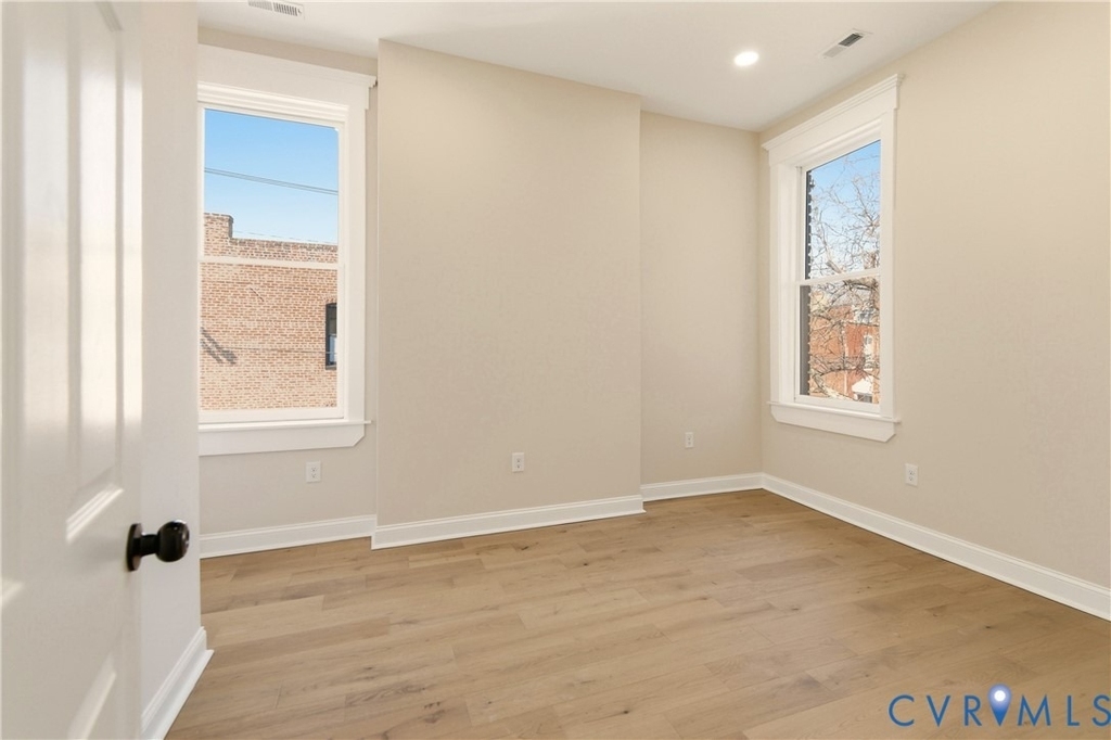 316 W Clay St - Photo 32