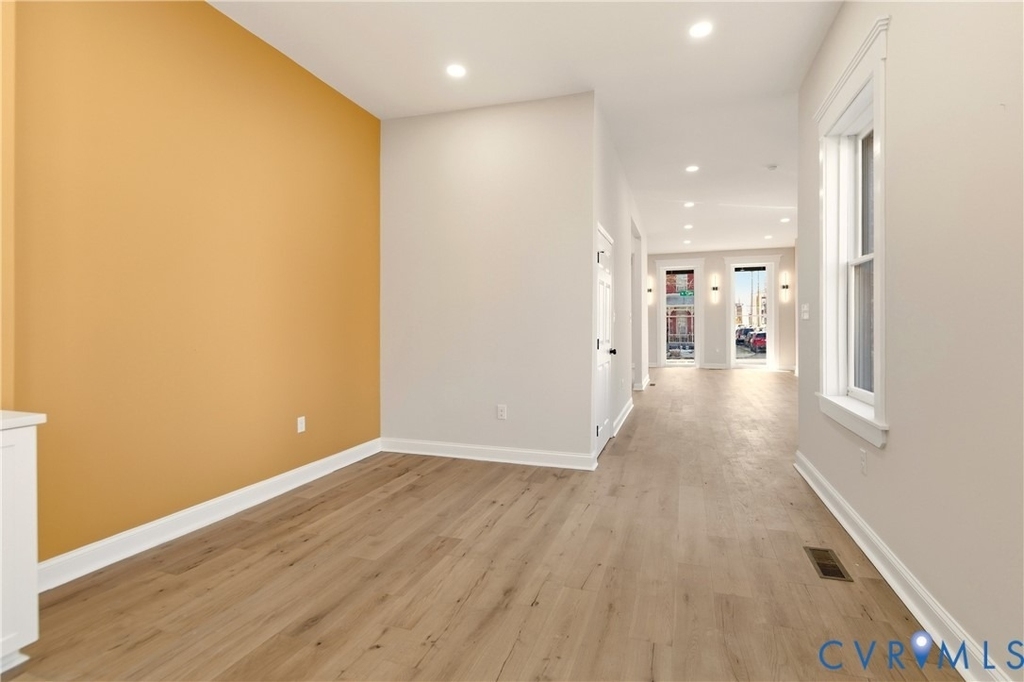 316 W Clay St - Photo 20