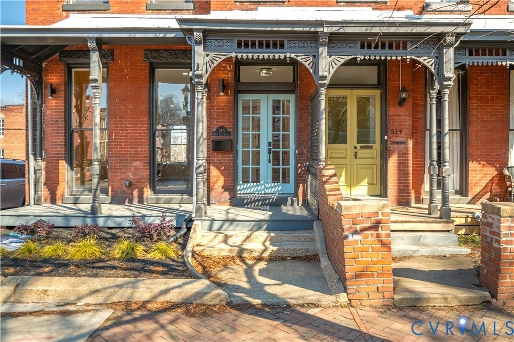 316 W Clay St - Photo 2
