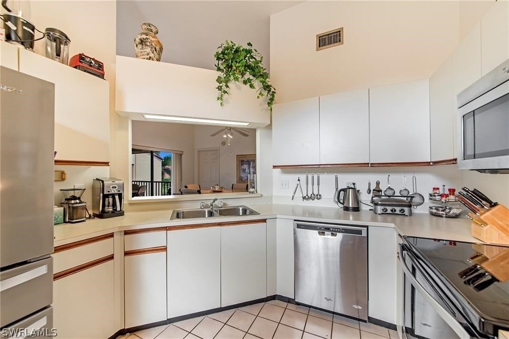 643 Beachwalk Circle - Photo 6