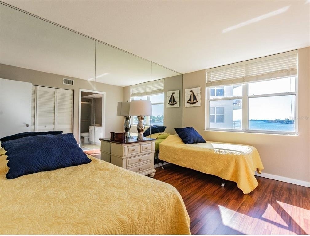 6081 Bahia Del Mar Circle - Photo 12