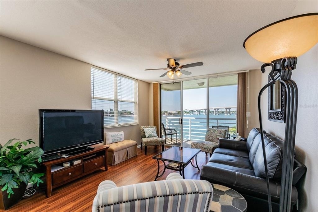 6081 Bahia Del Mar Circle - Photo 25