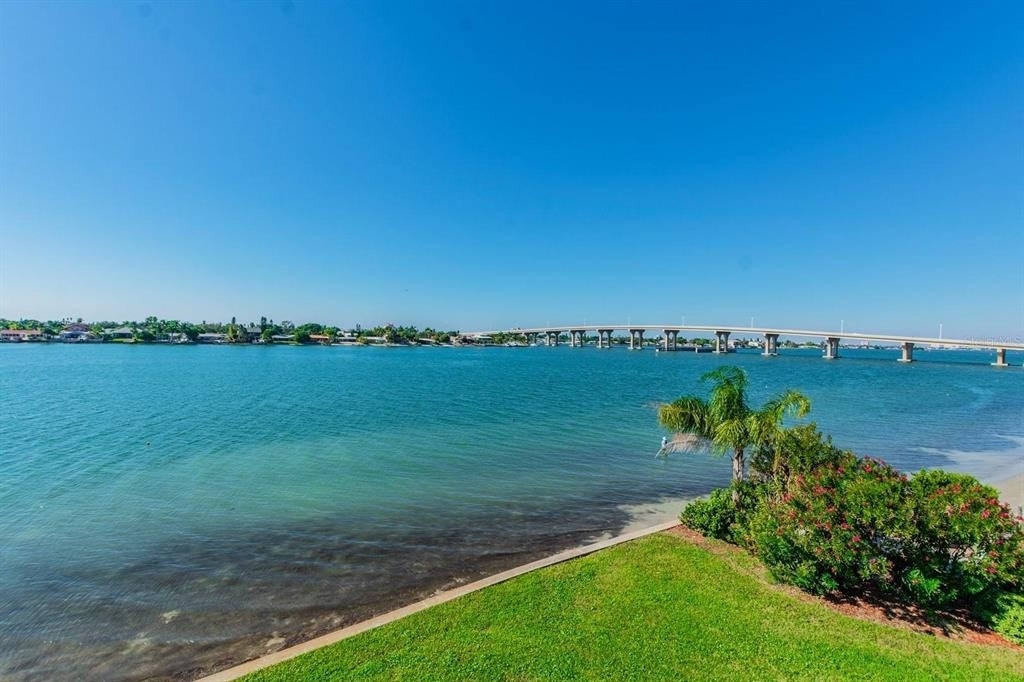 6081 Bahia Del Mar Circle - Photo 23