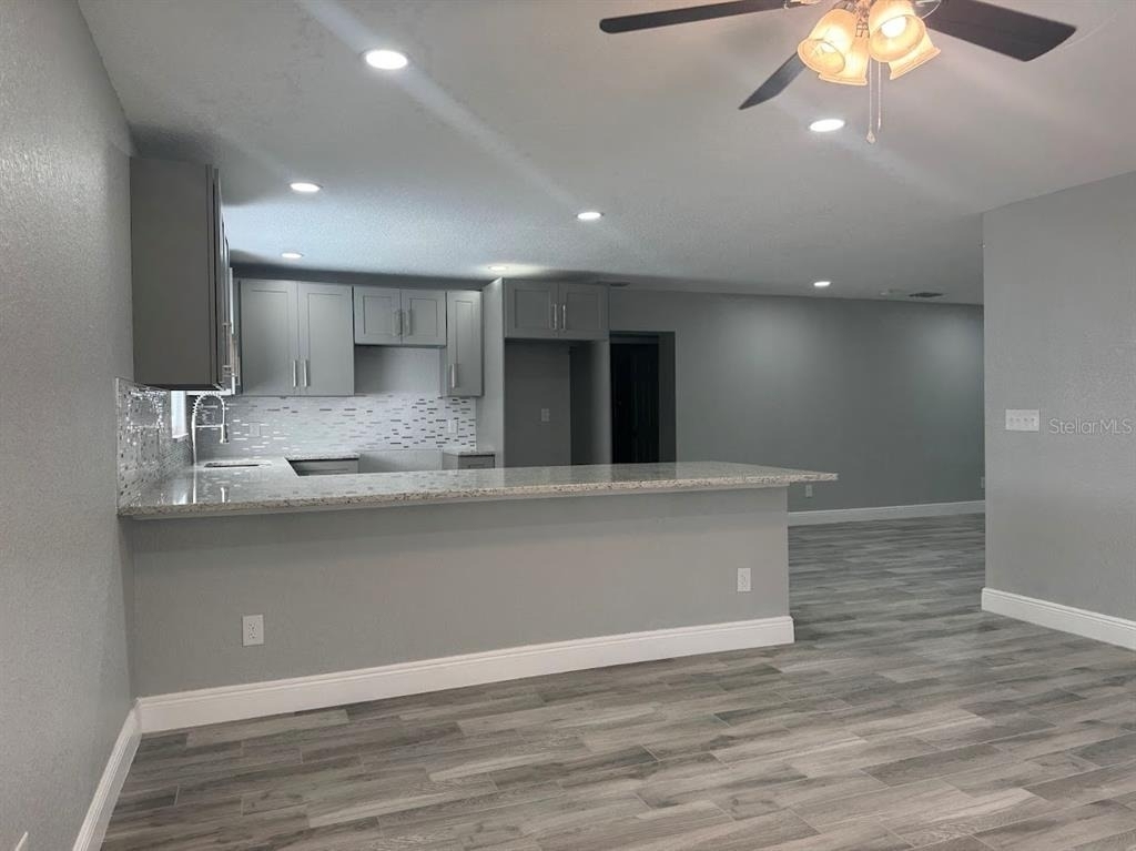 1916 Verano Drive - Photo 2