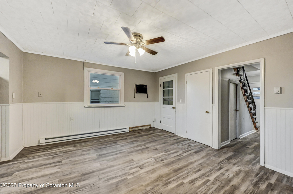 814 S Webster Avenue - Photo 11