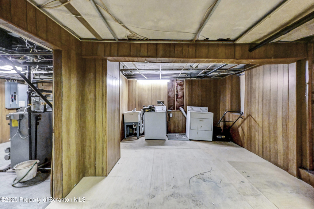 814 S Webster Avenue - Photo 21