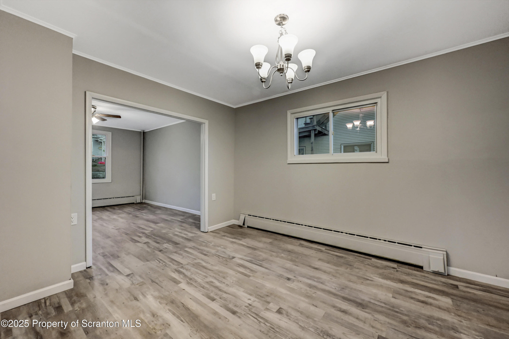 814 S Webster Avenue - Photo 8