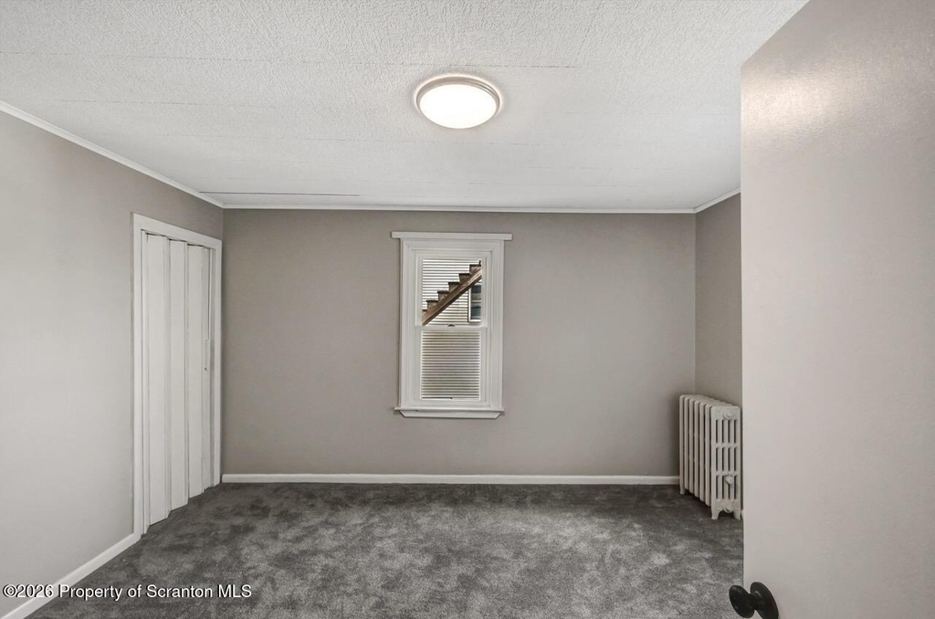 814 S Webster Avenue - Photo 35