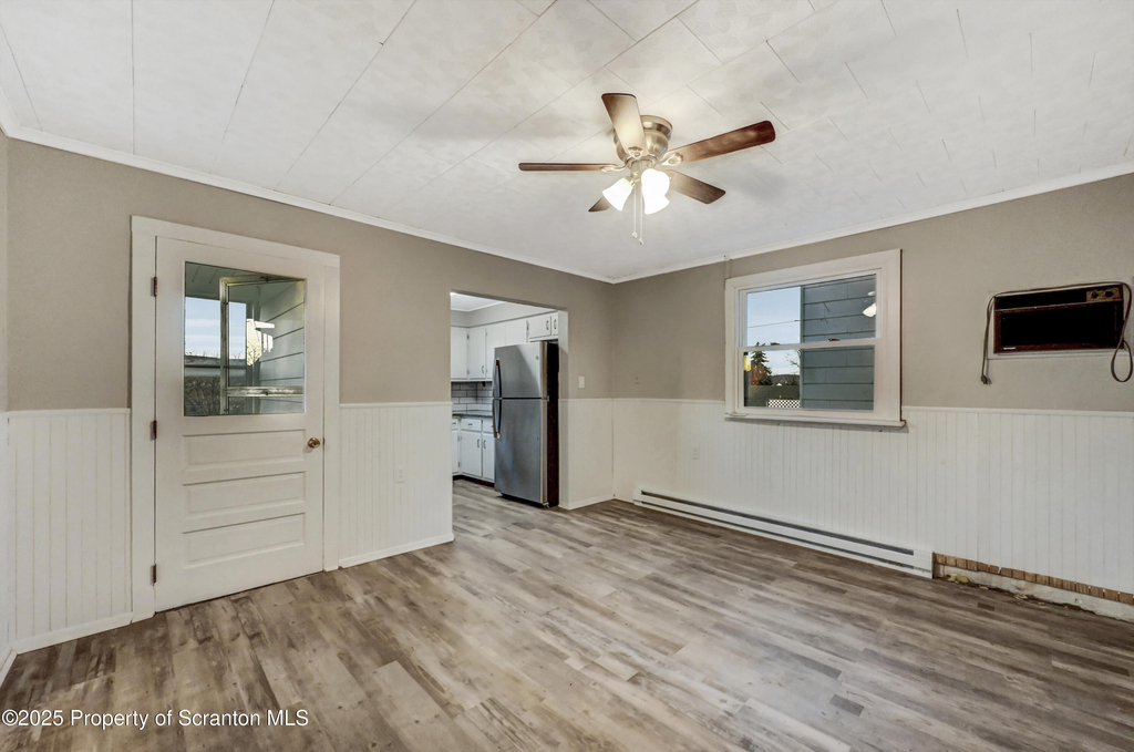 814 S Webster Avenue - Photo 12