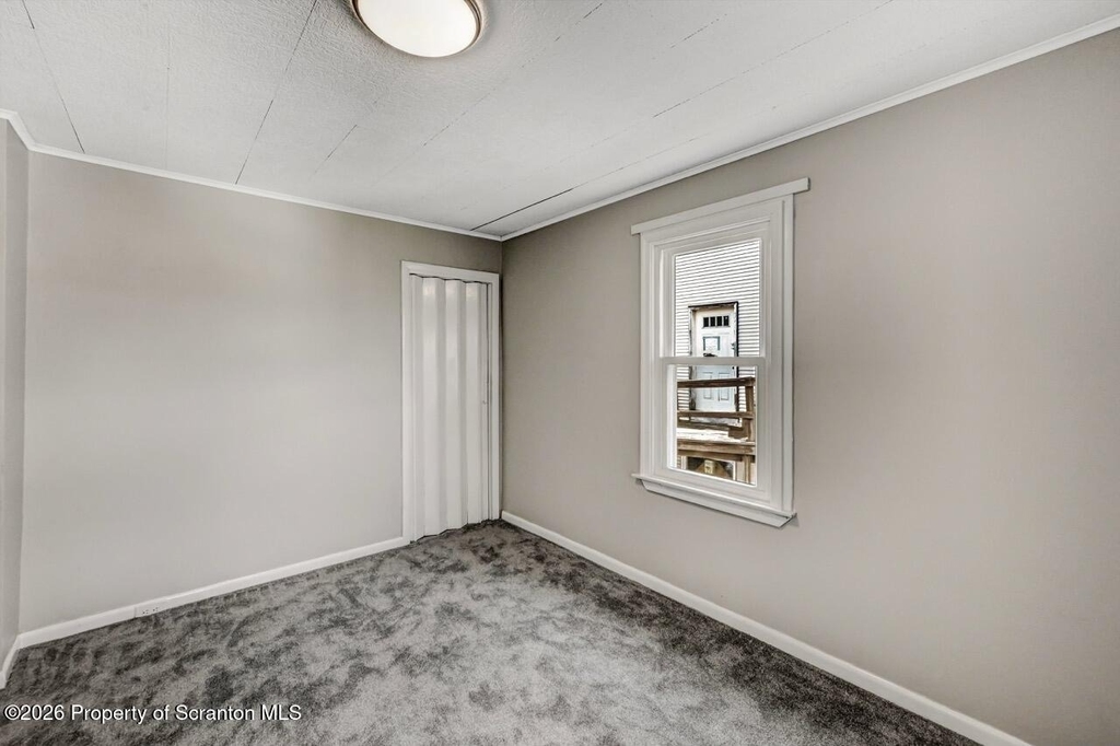 814 S Webster Avenue - Photo 36